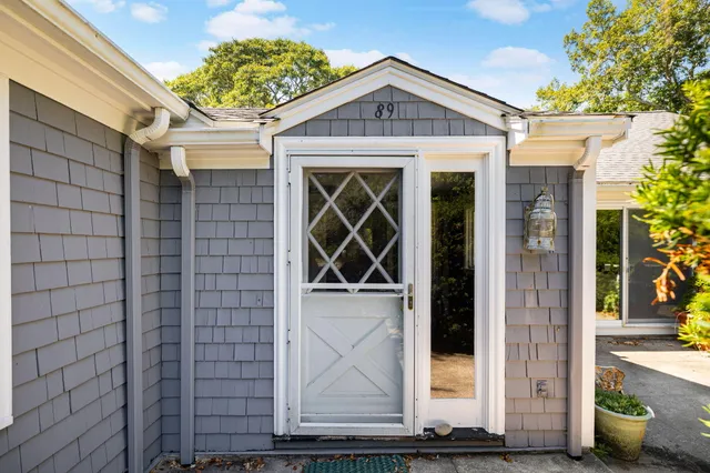 $1,175,000 | 89 Swift Avenue, Osterville, MA 02655