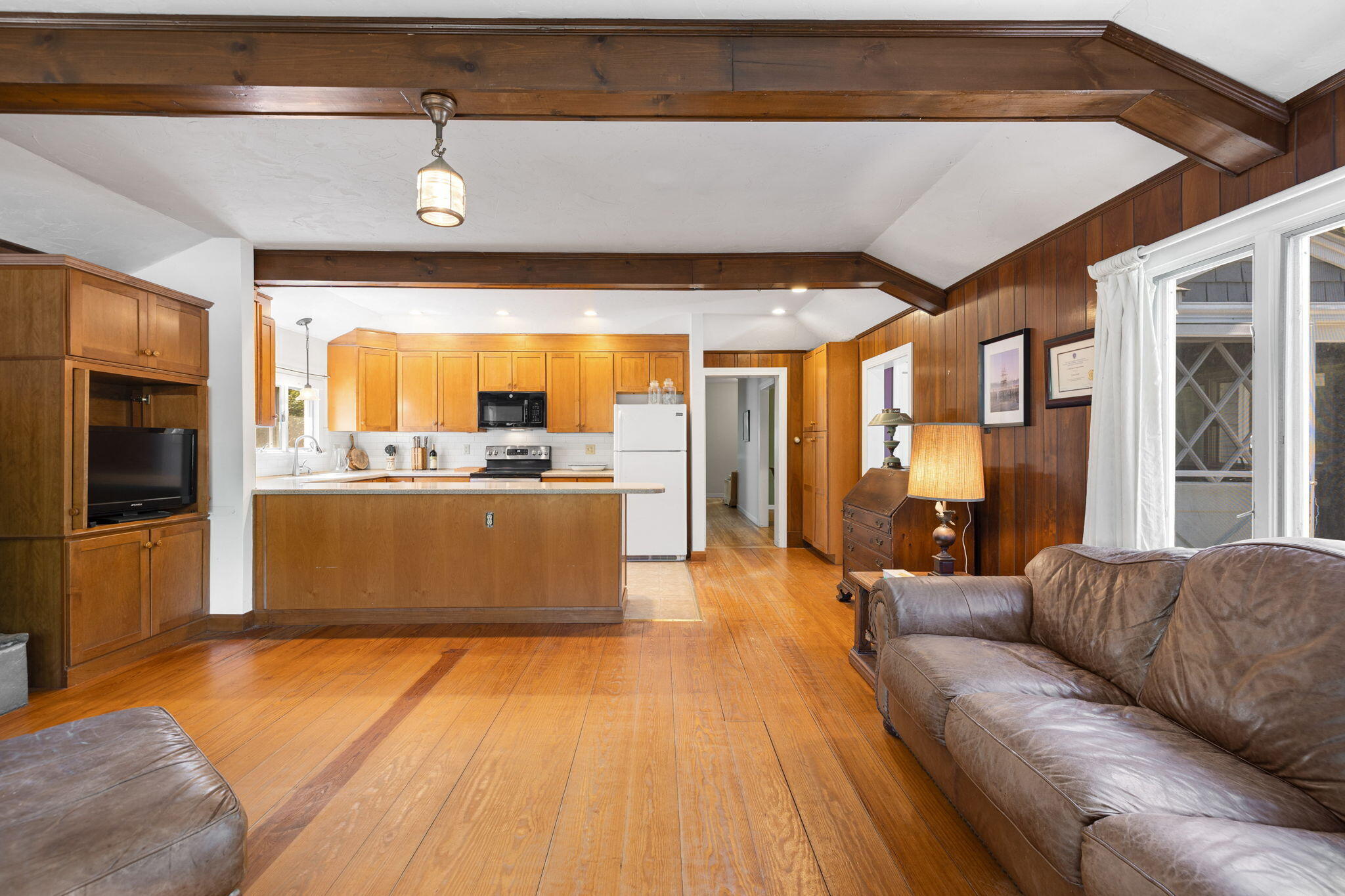 89 Swift Avenue Osterville, MA 02655 - Photo 27 of 57 Family Room