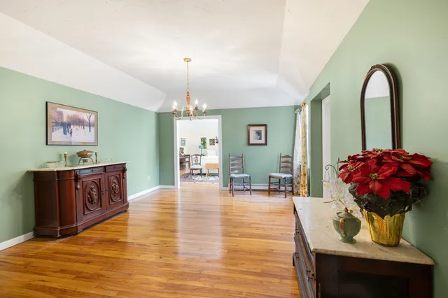 $1,175,000 | 89 Swift Avenue, Osterville, MA 02655