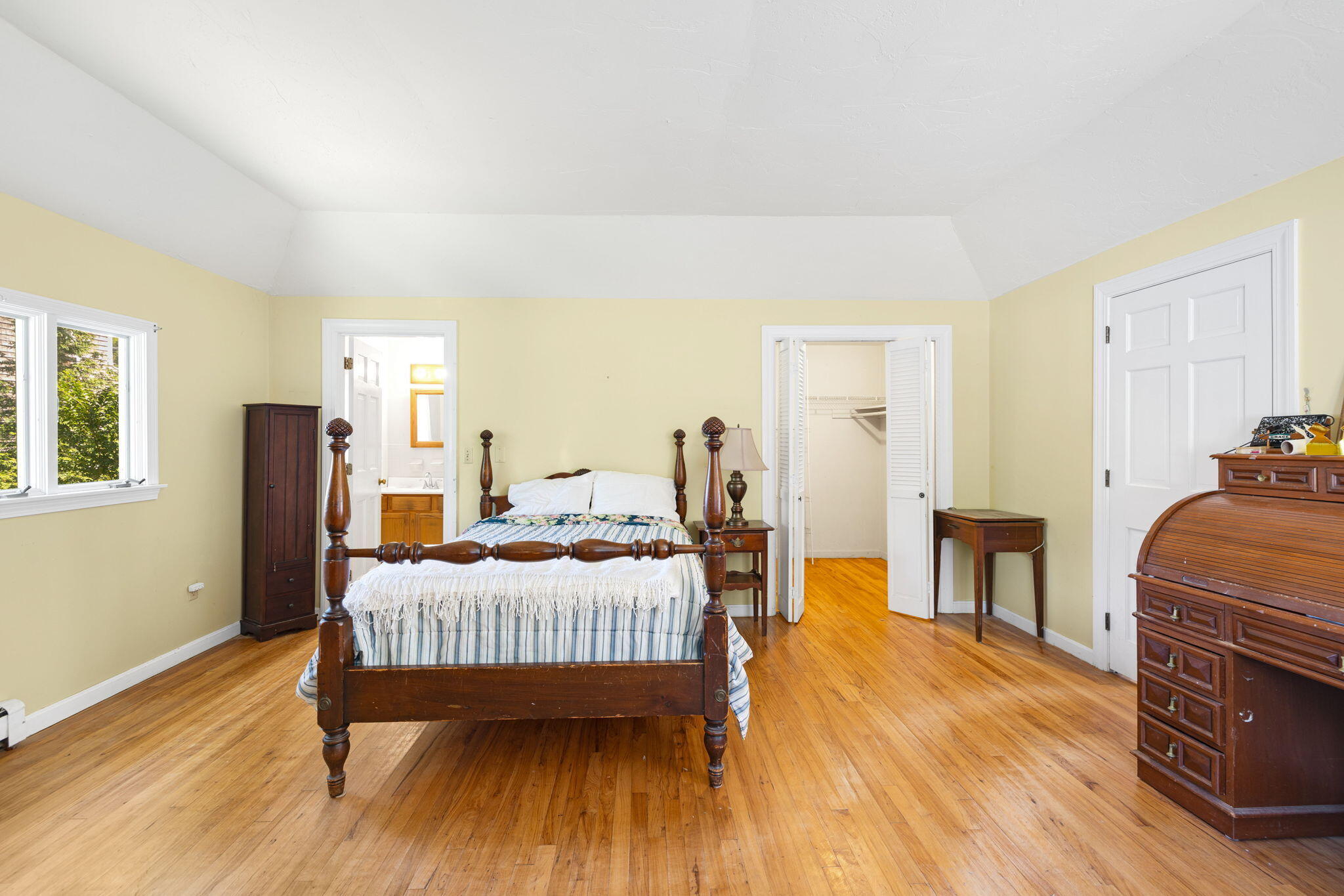 89 Swift Avenue Osterville, MA 02655 - Photo 42 of 57 Primary Bedroom