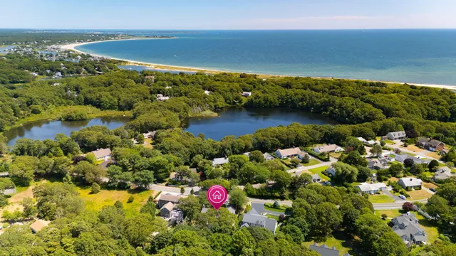 $1,175,000 | 89 Swift Avenue, Osterville, MA 02655