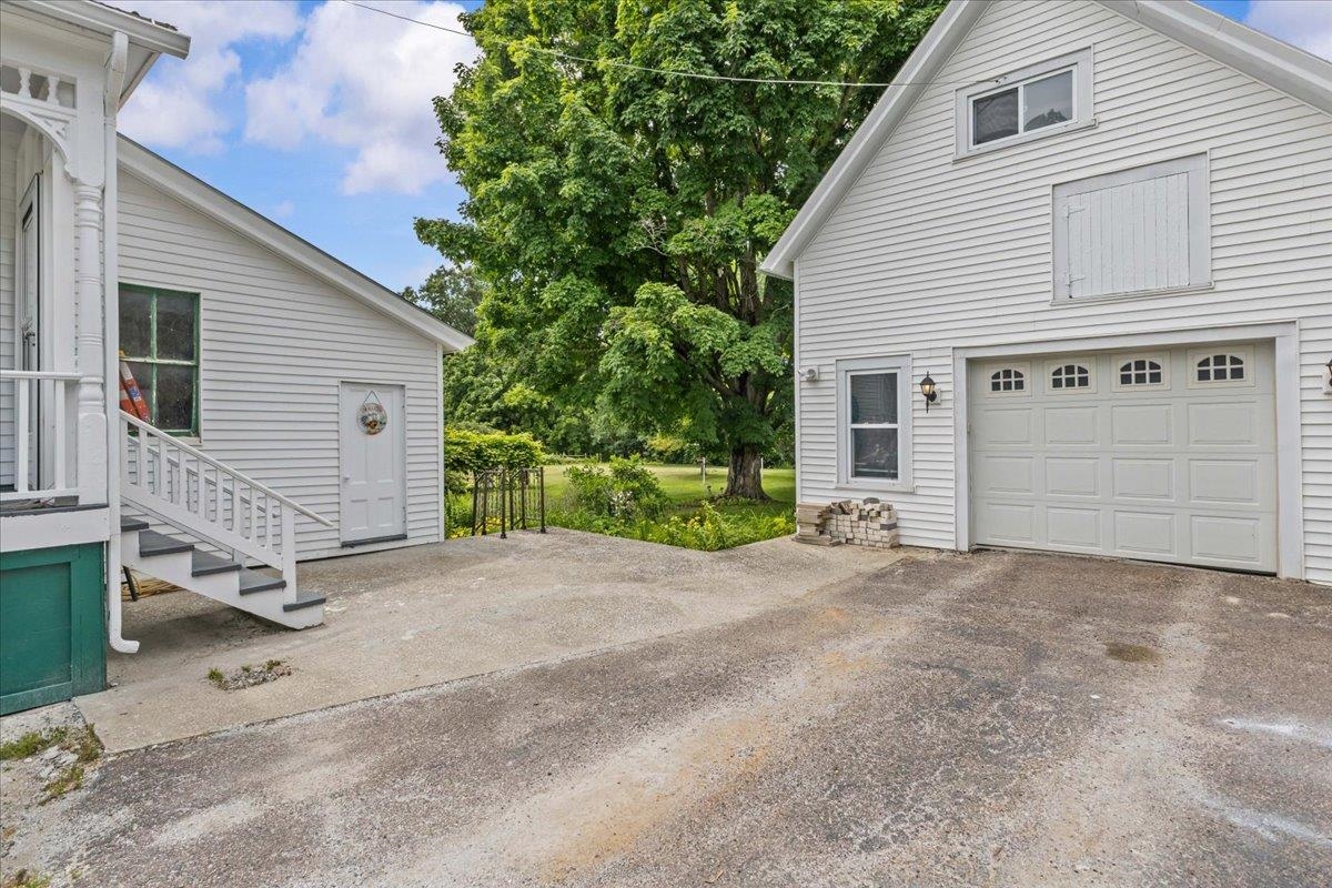 23 Spring Street Swanton, VT 05488 - Photo 5 of 33