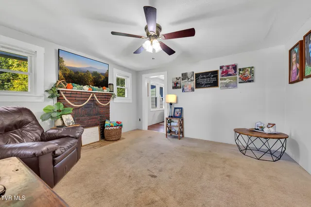 $288,000 | 313 Richards Lane, Bluff City, TN 37618