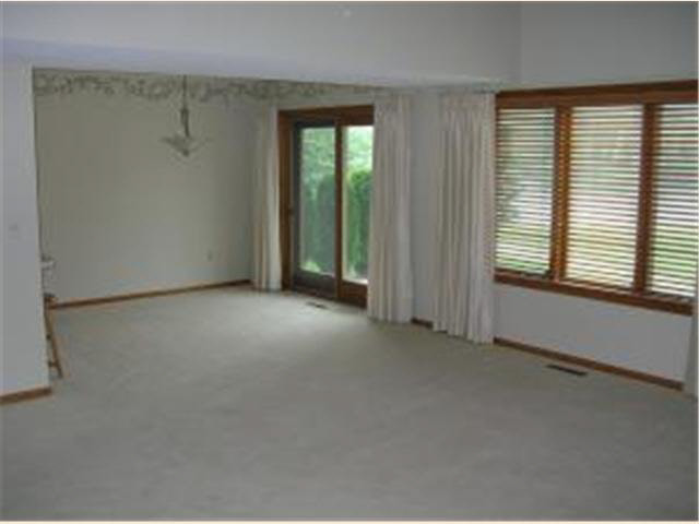 1734 Lakeview Drive Southwest Rochester, MN 55902 - Photo 3 of 10