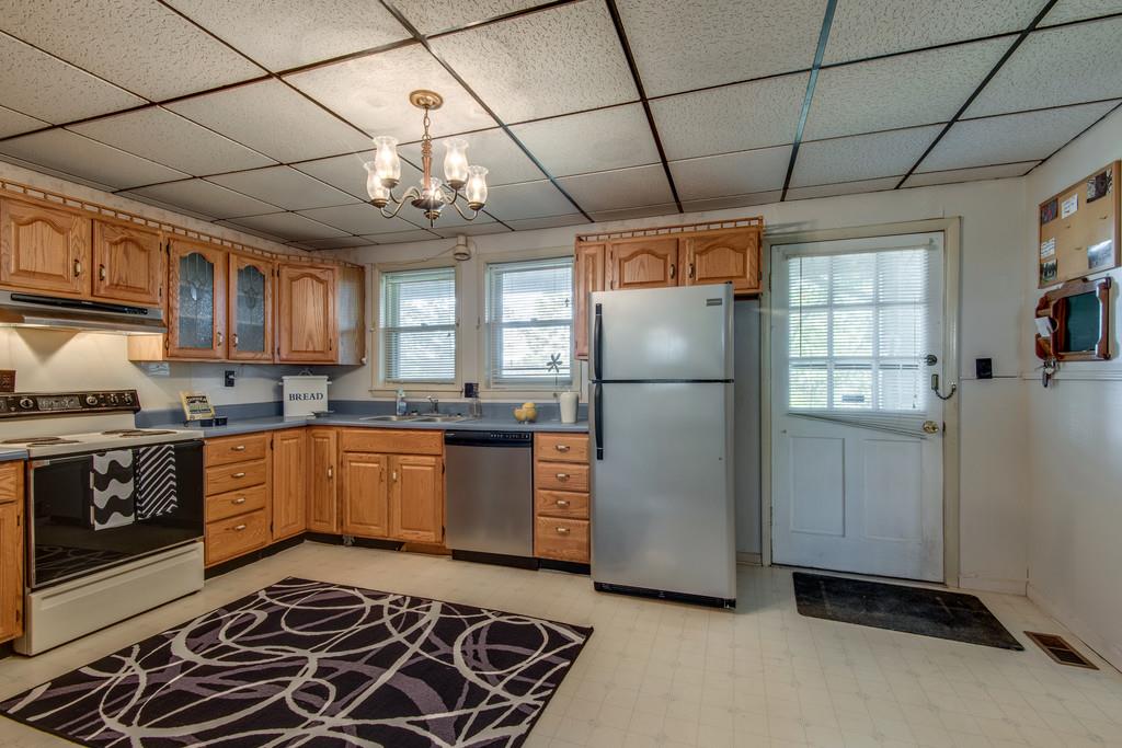 1131 Petty Road White Bluff, TN 37187 - Photo 12 of 30 Gallery Image 12