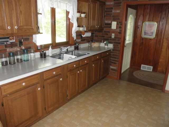 219 Timberlan Road Germantown Hills, IL 61548 - Photo 6 of 15 Gallery Image 6