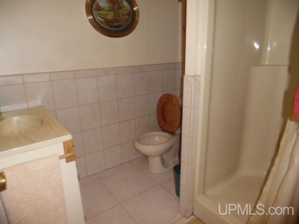 6773 M Road Escanaba, MI 49829 - Photo 18 of 45