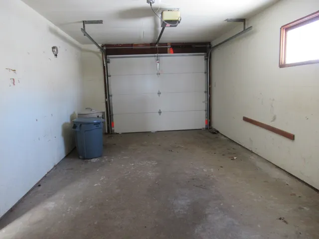 $259,900 | 306 Harmony Drive, North Aurora, IL 60542