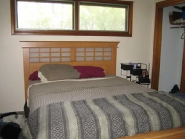 $259,900 | 306 Harmony Drive, North Aurora, IL 60542