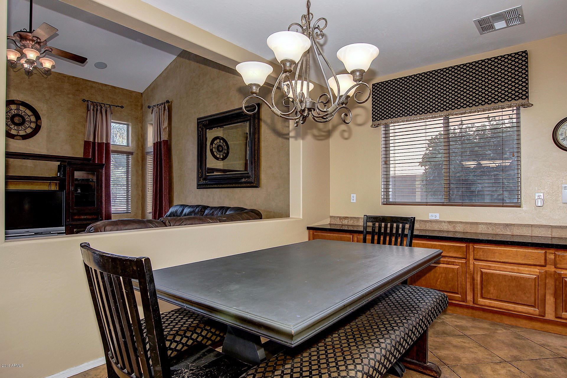 1344 East Walnut Road Gilbert, AZ 85298 - Photo 11 of 43 dining area