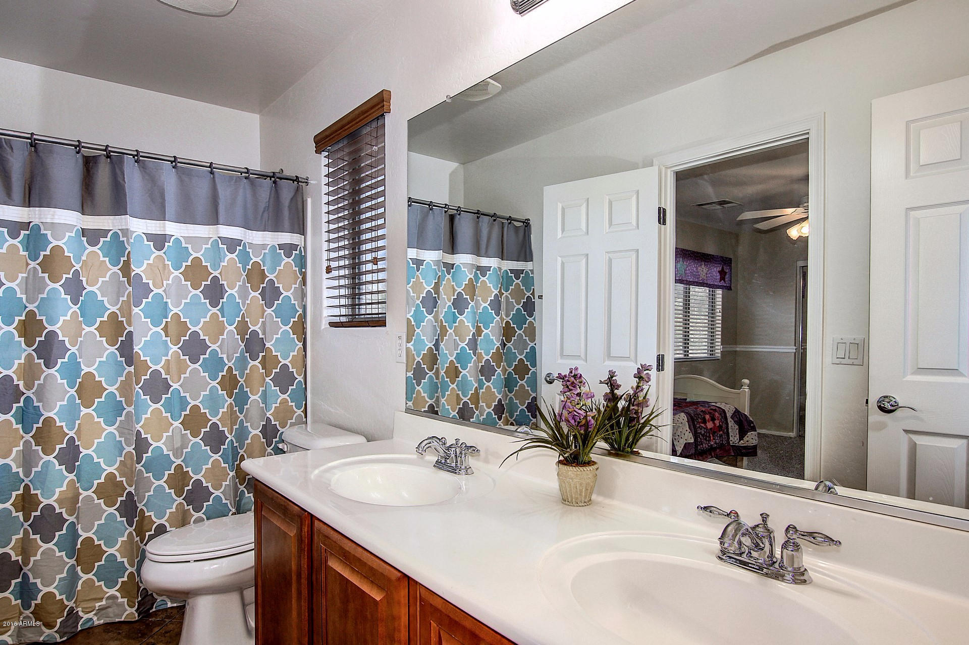 1344 East Walnut Road Gilbert, AZ 85298 - Photo 27 of 43 jack and jill bathroom
