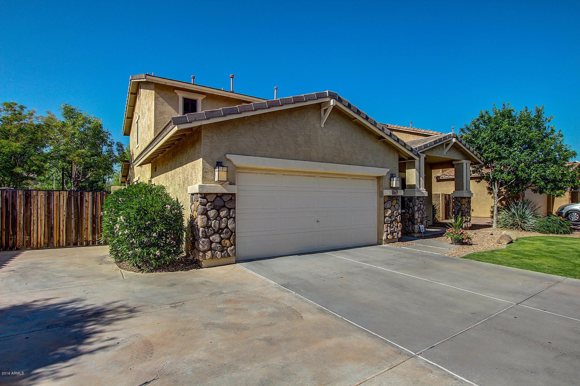 1344 East Walnut Road Gilbert, AZ 85298 - Photo 3 of 43 front