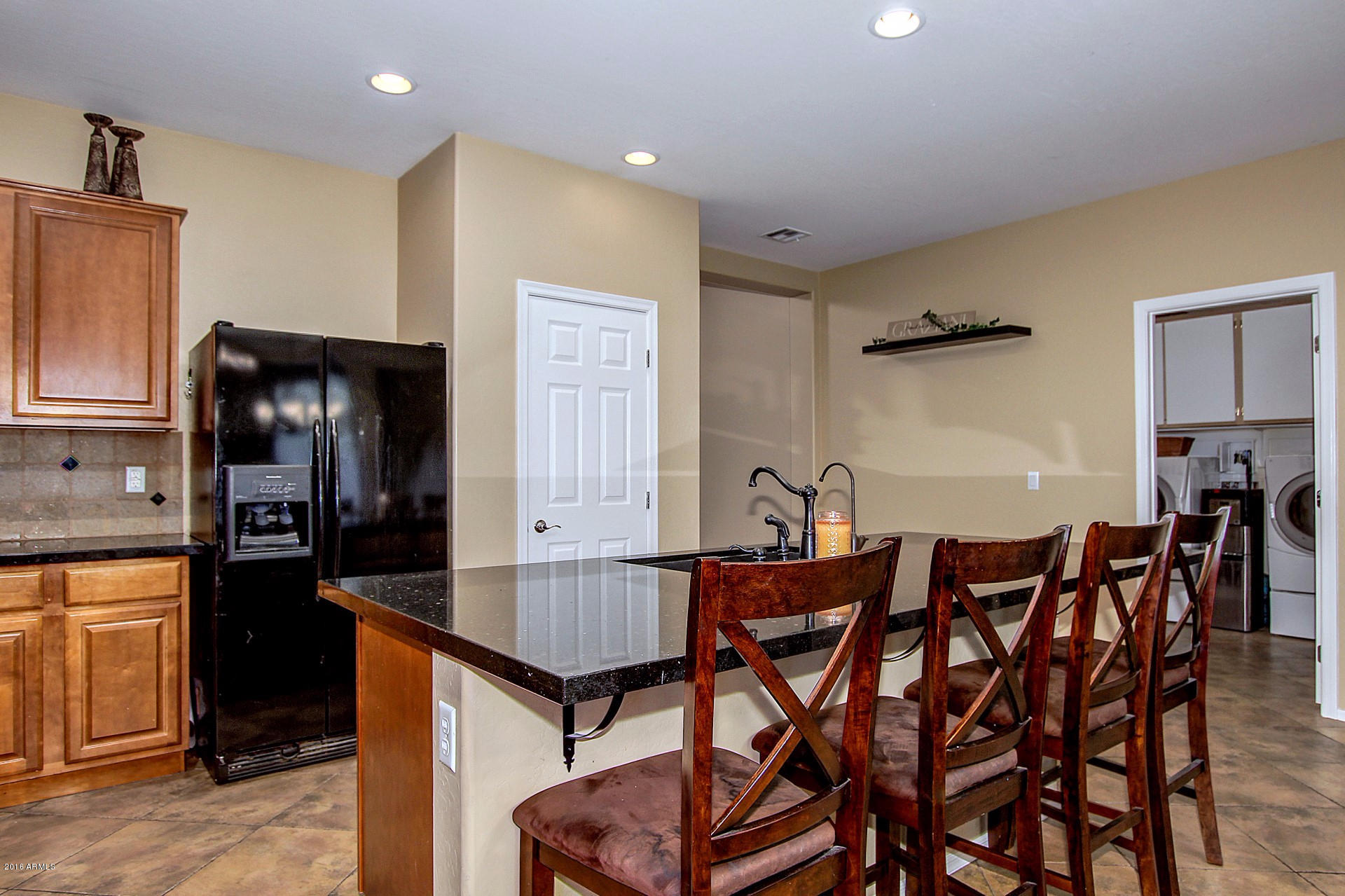 1344 East Walnut Road Gilbert, AZ 85298 - Photo 8 of 43 kitchen