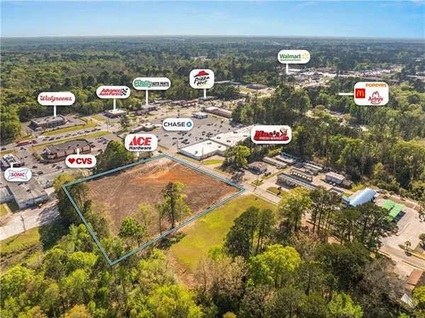 $8 | 118 Edgewood Drive, Pineville, LA 71360