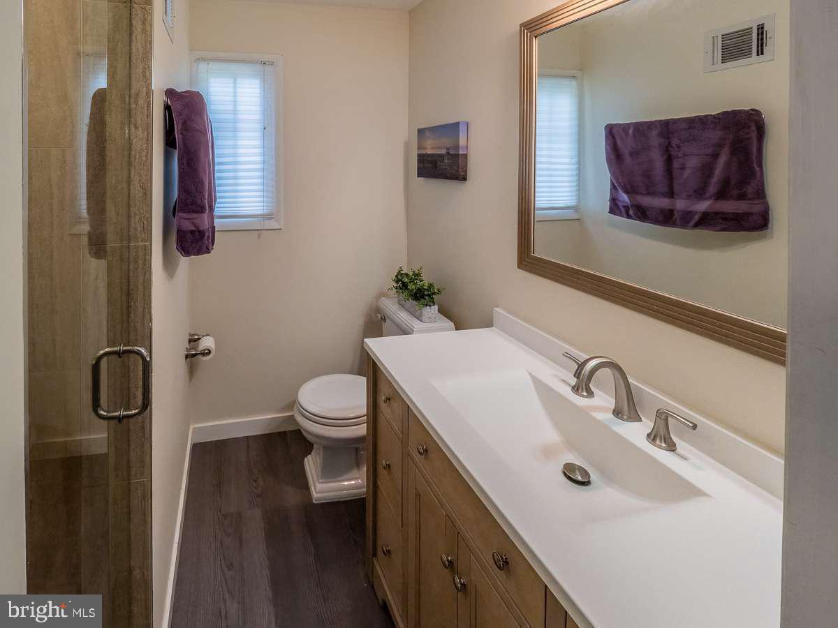 5802 Anniston Road Bethesda, MD 20817 - Photo 17 of 25 Gallery Image 17