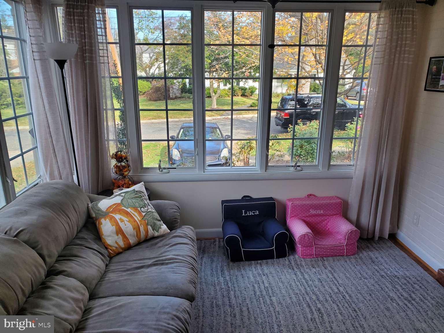 5802 Anniston Road Bethesda, MD 20817 - Photo 10 of 25 Gallery Image 10