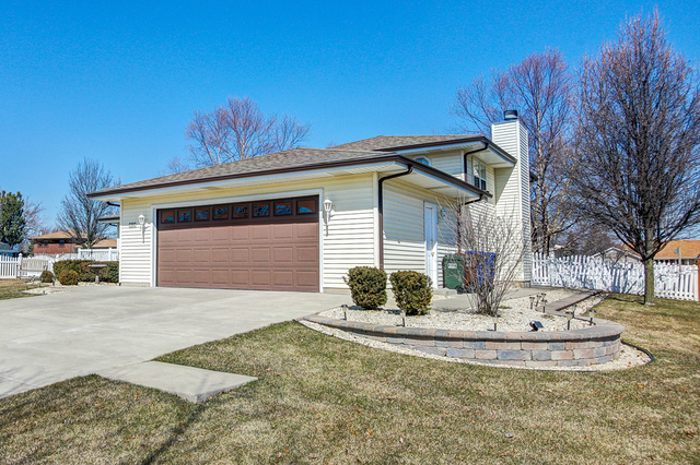 705 Plank Road New Lenox, IL 60451 - Photo 2 of 41