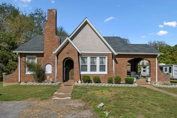 $334,900 | 111 Oak Grove Road, Red Boiling Springs, TN 37150