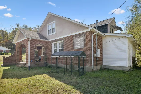 $324,900 | 111 Oak Grove Road, Red Boiling Springs, TN 37150