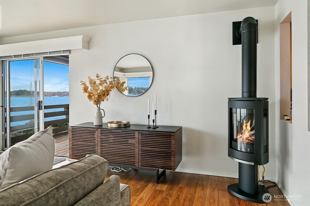 711 Shore Drive Bremerton, WA 98310 - Photo 14 of 40