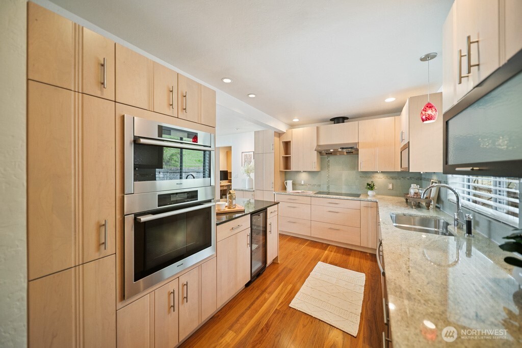 711 Shore Drive Bremerton, WA 98310 - Photo 22 of 40