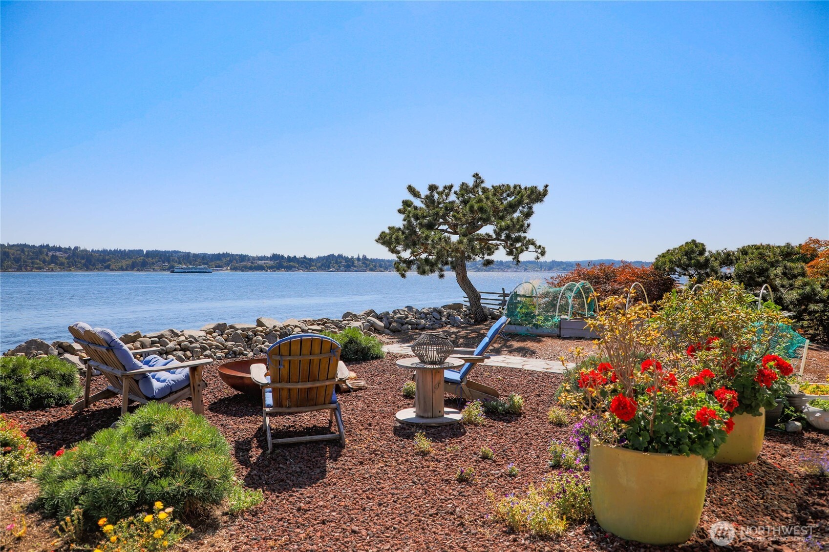 711 Shore Drive Bremerton, WA 98310 - Photo 37 of 40