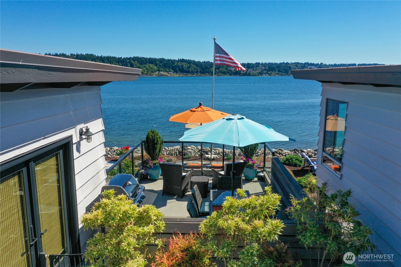 711 Shore Drive Bremerton, WA 98310 - Photo 6 of 40