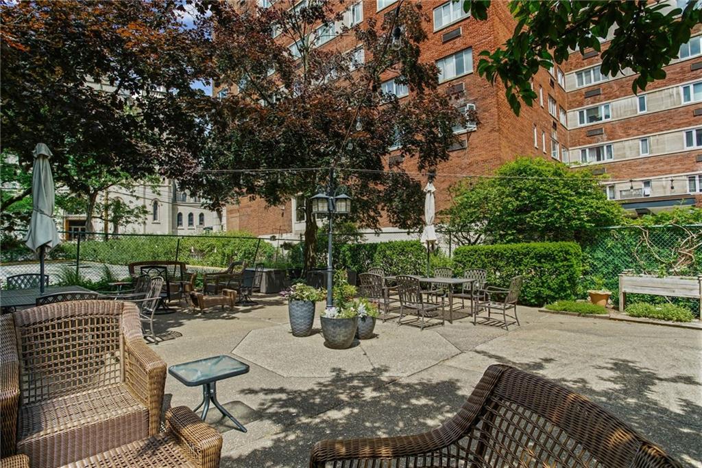 4601 Fifth Avenue, Unit 221 Pittsburgh, PA 15213 - Photo 34 of 44