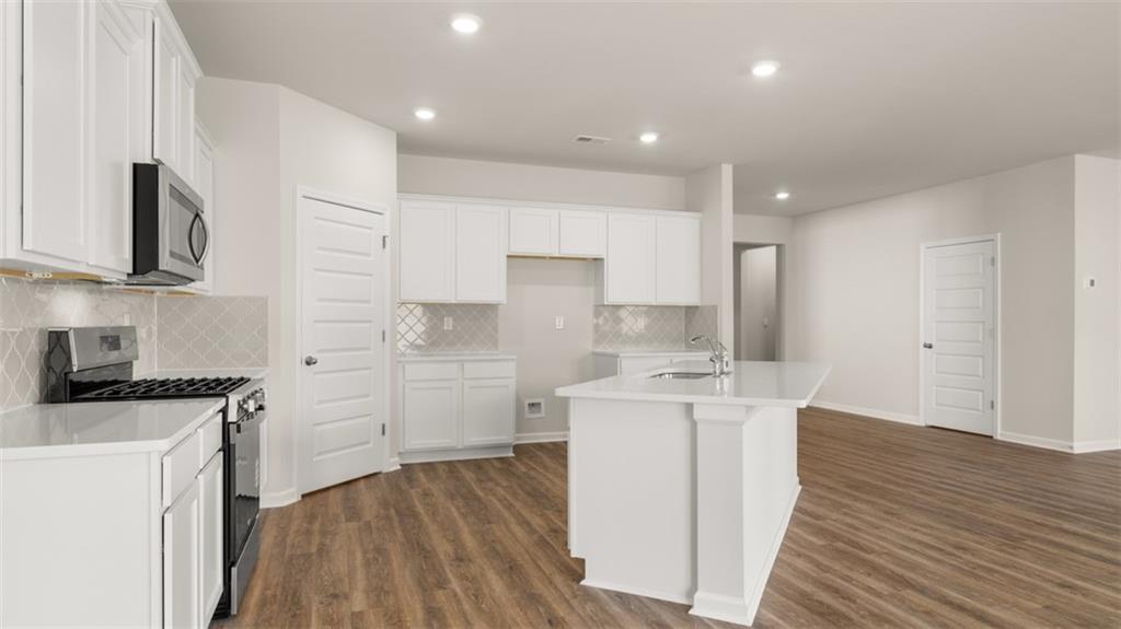 433 Abbott Road Statham, GA 30666 - Photo 8 of 57