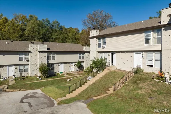 $2,300,000 | 233 Northport Hills Drive, Florissant, MO 63033