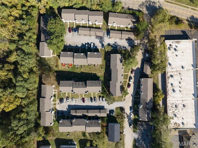 $2,600,000 | 233 Northport Hills Drive, Florissant, MO 63033