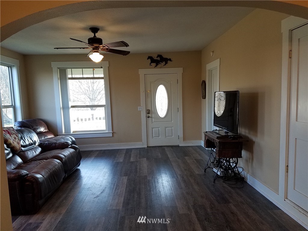 689 Monte Elma Road Montesano, WA 98563 - Photo 7 of 10 Gallery Image 7