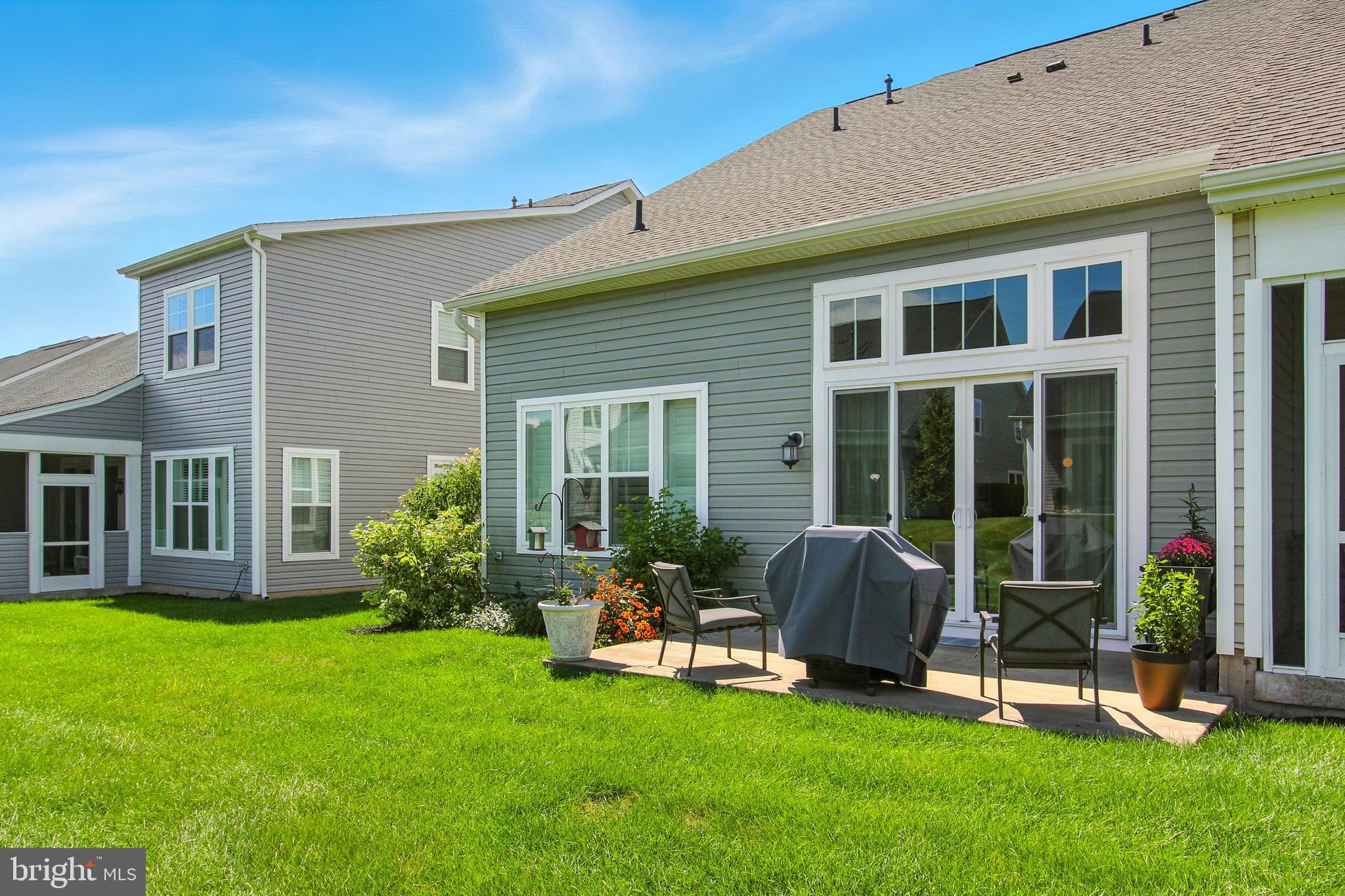 33 Tulip Tree Way Gettysburg, PA 17325 - Photo 20 of 34 a house view with a garden space