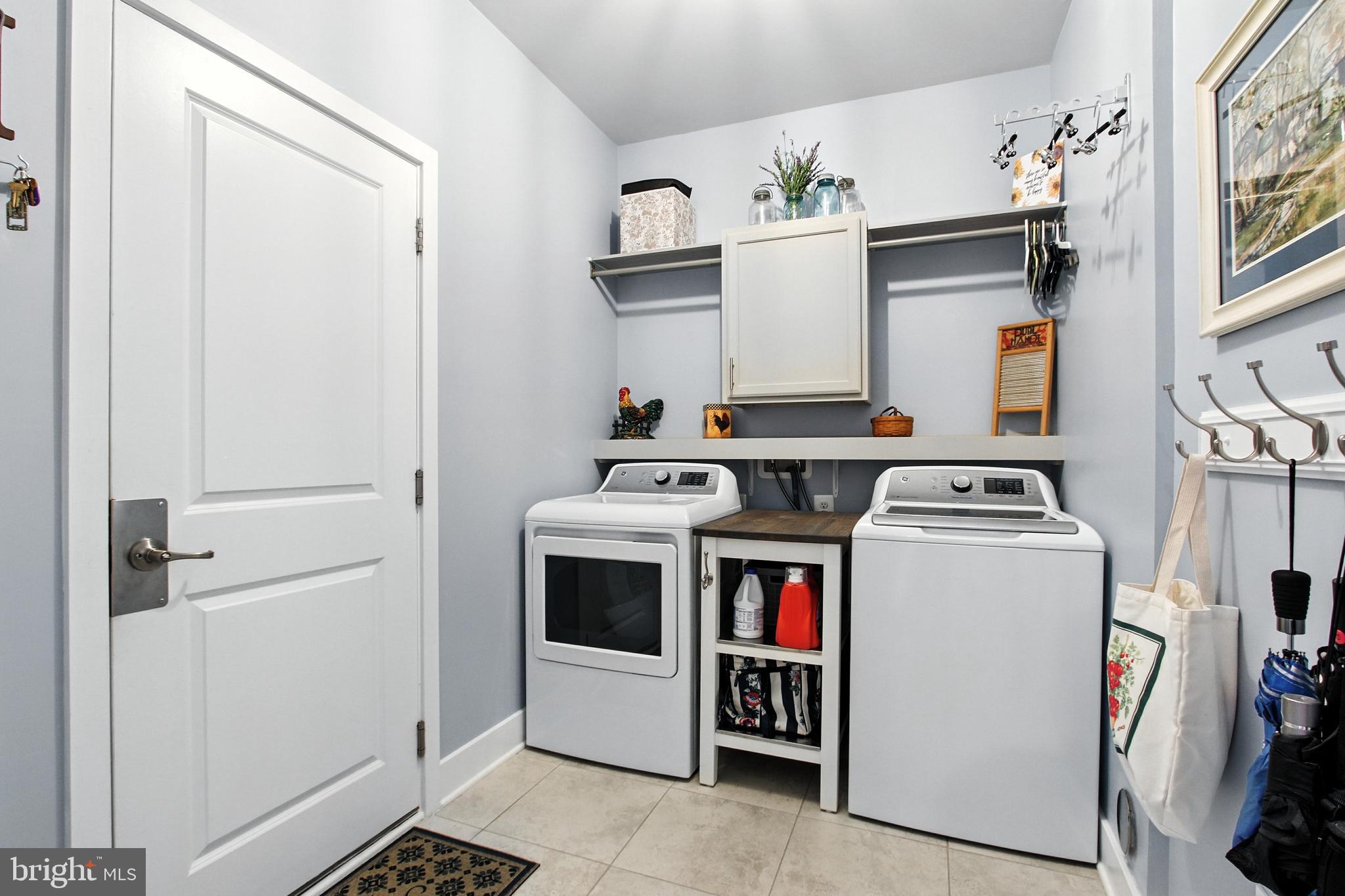 33 Tulip Tree Way Gettysburg, PA 17325 - Photo 10 of 34 a utility room with dryer and washer