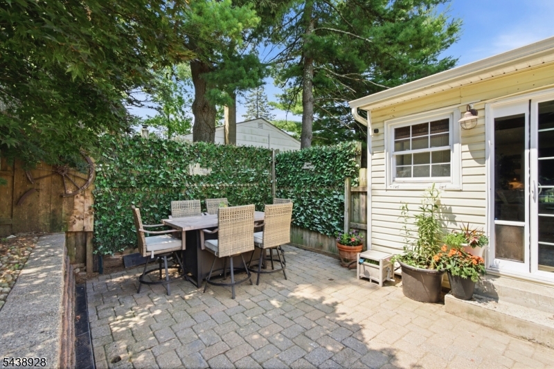 47 Summit Road Hamburg, NJ 07419 - Photo 26 of 45