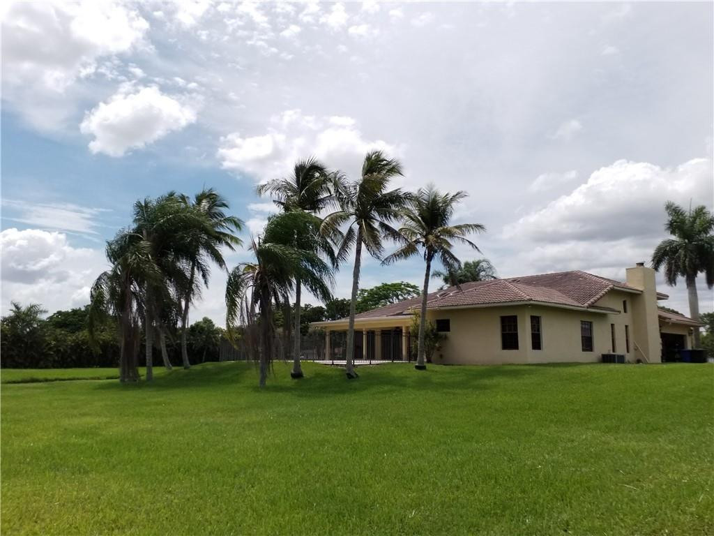 17500 Southwest 63rd Manor Southwest Ranches, FL 33331 - Photo 4 of 15 Photo 4