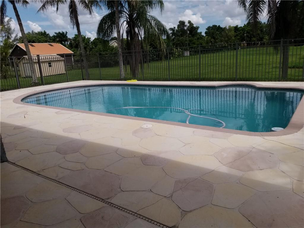 17500 Southwest 63rd Manor Southwest Ranches, FL 33331 - Photo 5 of 15 Photo 5