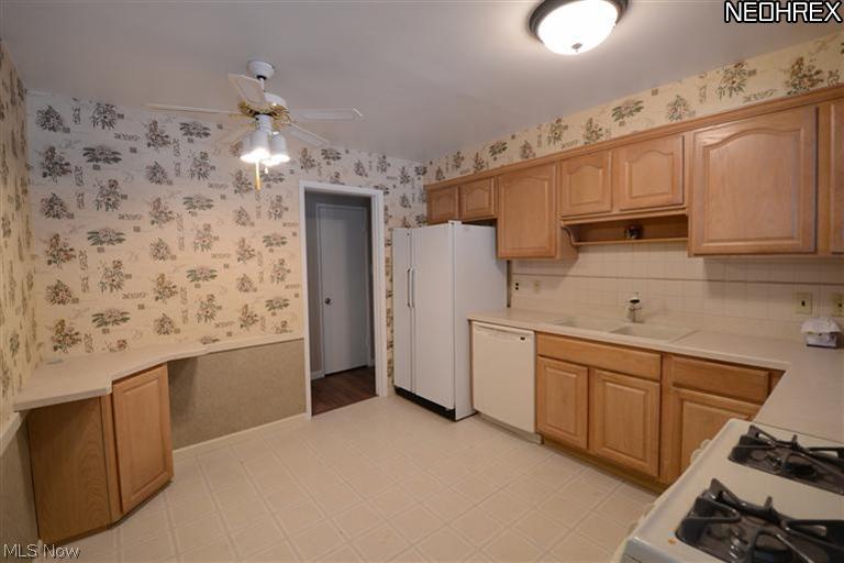 5539 Roy Road Cleveland, OH 44143 - Photo 9 of 18 Kitchen