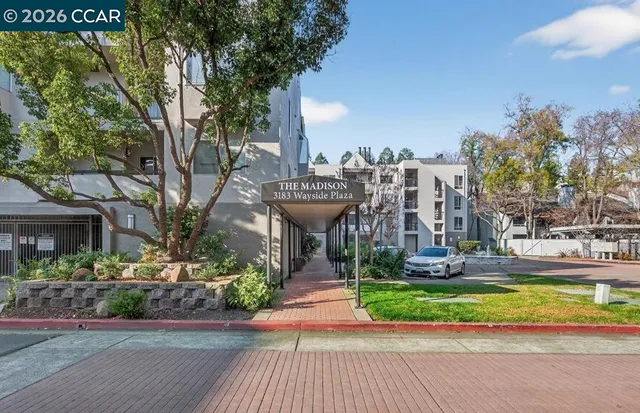 $399,000 | 3183 Wayside Plaza, Unit 320, Walnut Creek, CA 94597