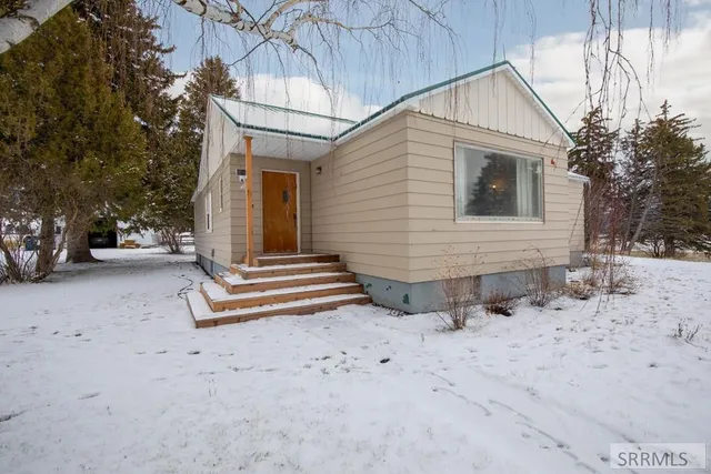 $990,000 | 2226 Irwin N Road, Irwin, ID 83428