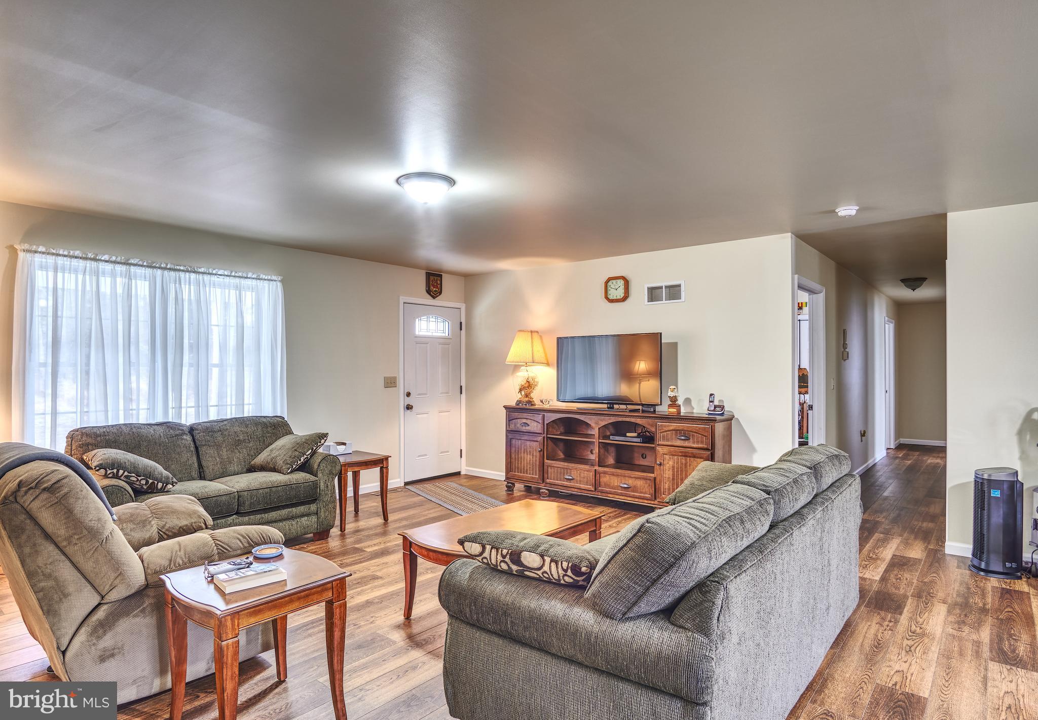 206 Orchard Road Newport, PA 17074 - Photo 4 of 25 Gallery Image 4