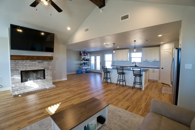 $395,000 | 7405 County Road 3700, Slaton, TX 79364