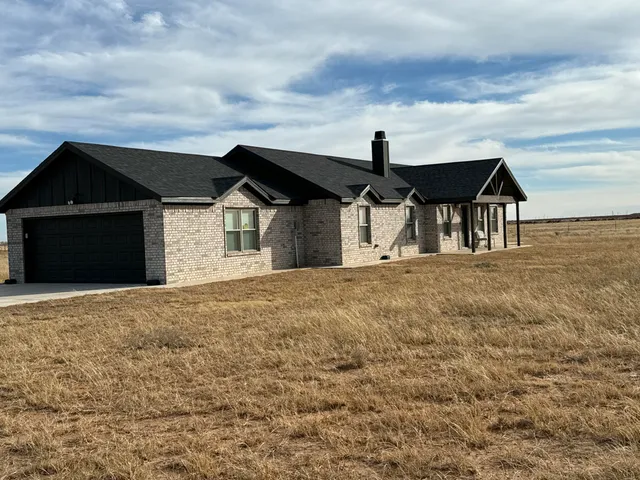 $395,000 | 7405 County Road 3700, Slaton, TX 79364