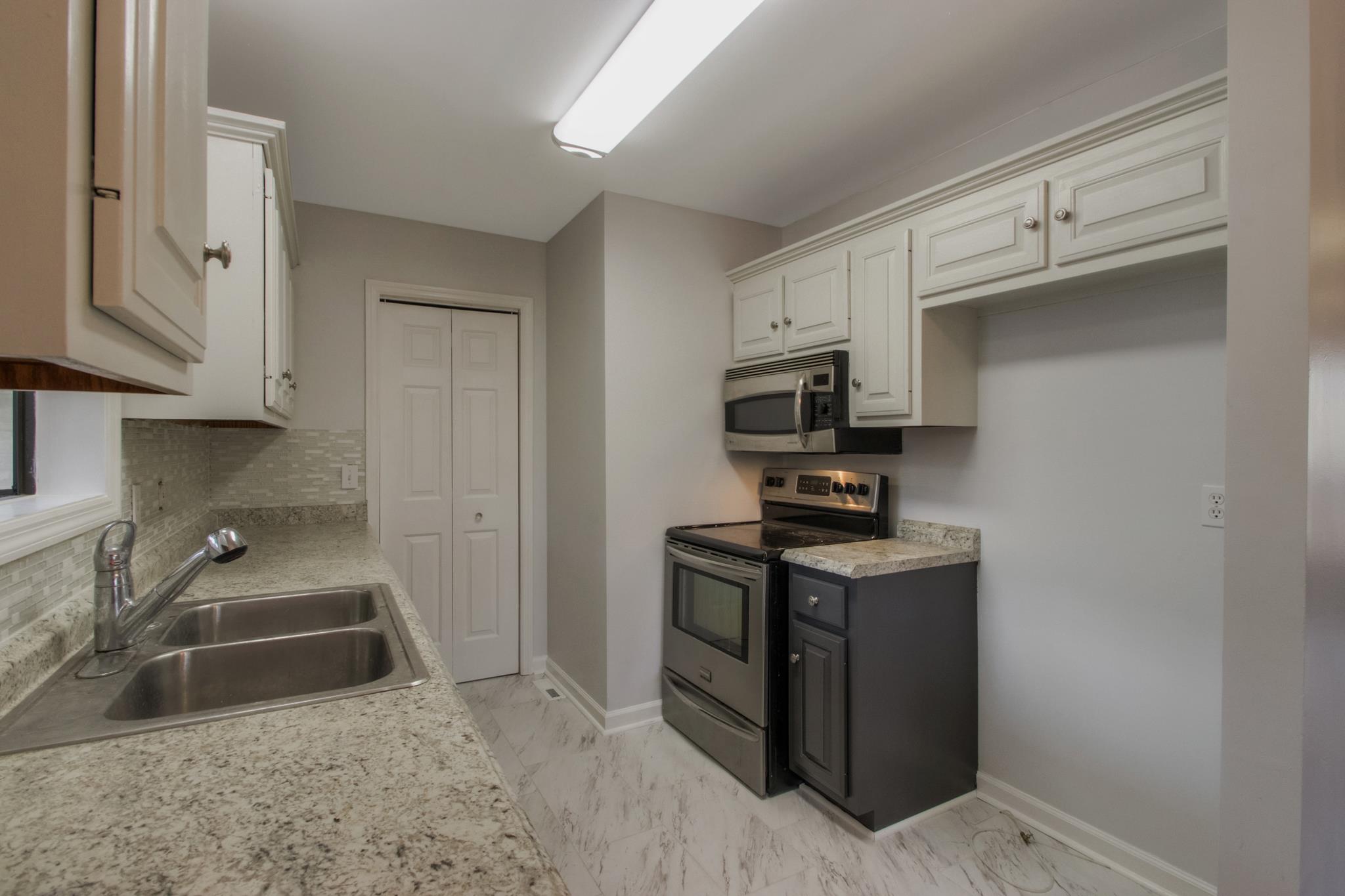 215 West Biggs Road Cottontown, TN 37048 - Photo 6 of 30 Gallery Image 6