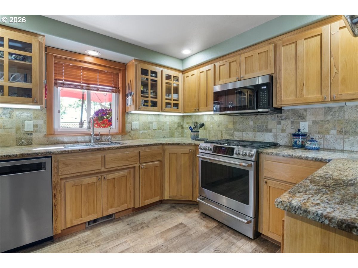 210 South 2nd Street Carlton, OR 97111 - Photo 15 of 48