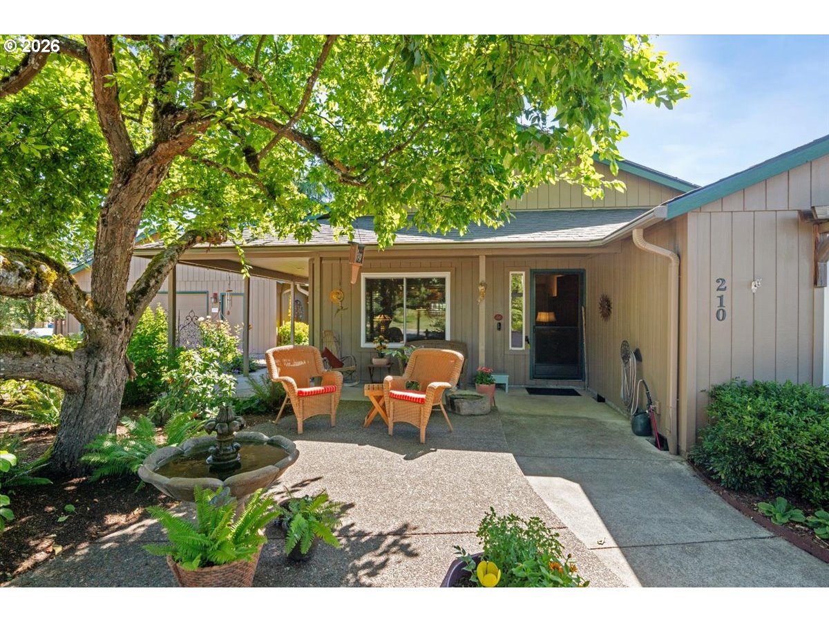 210 South 2nd Street Carlton, OR 97111 - Photo 3 of 48