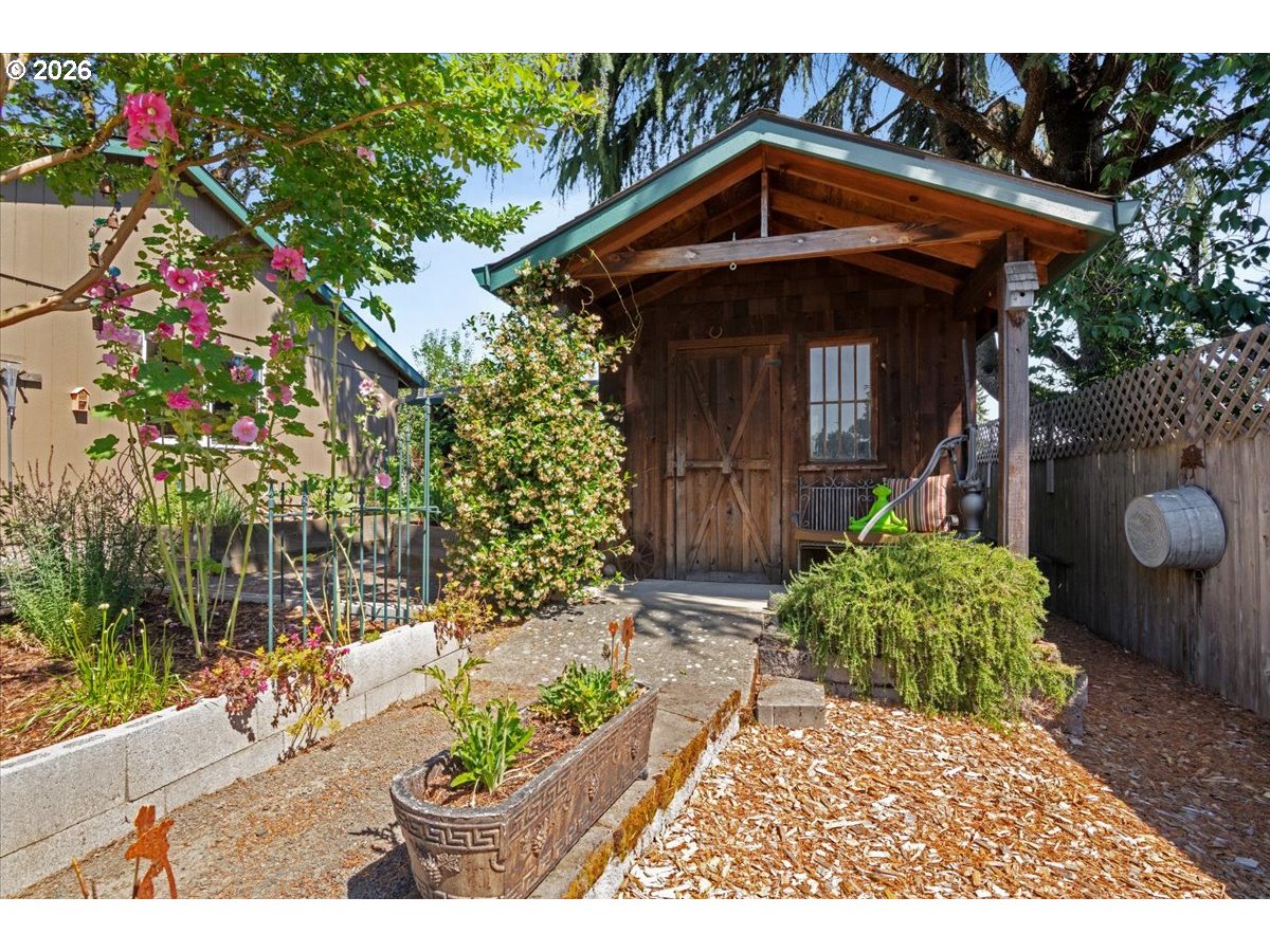 210 South 2nd Street Carlton, OR 97111 - Photo 39 of 48