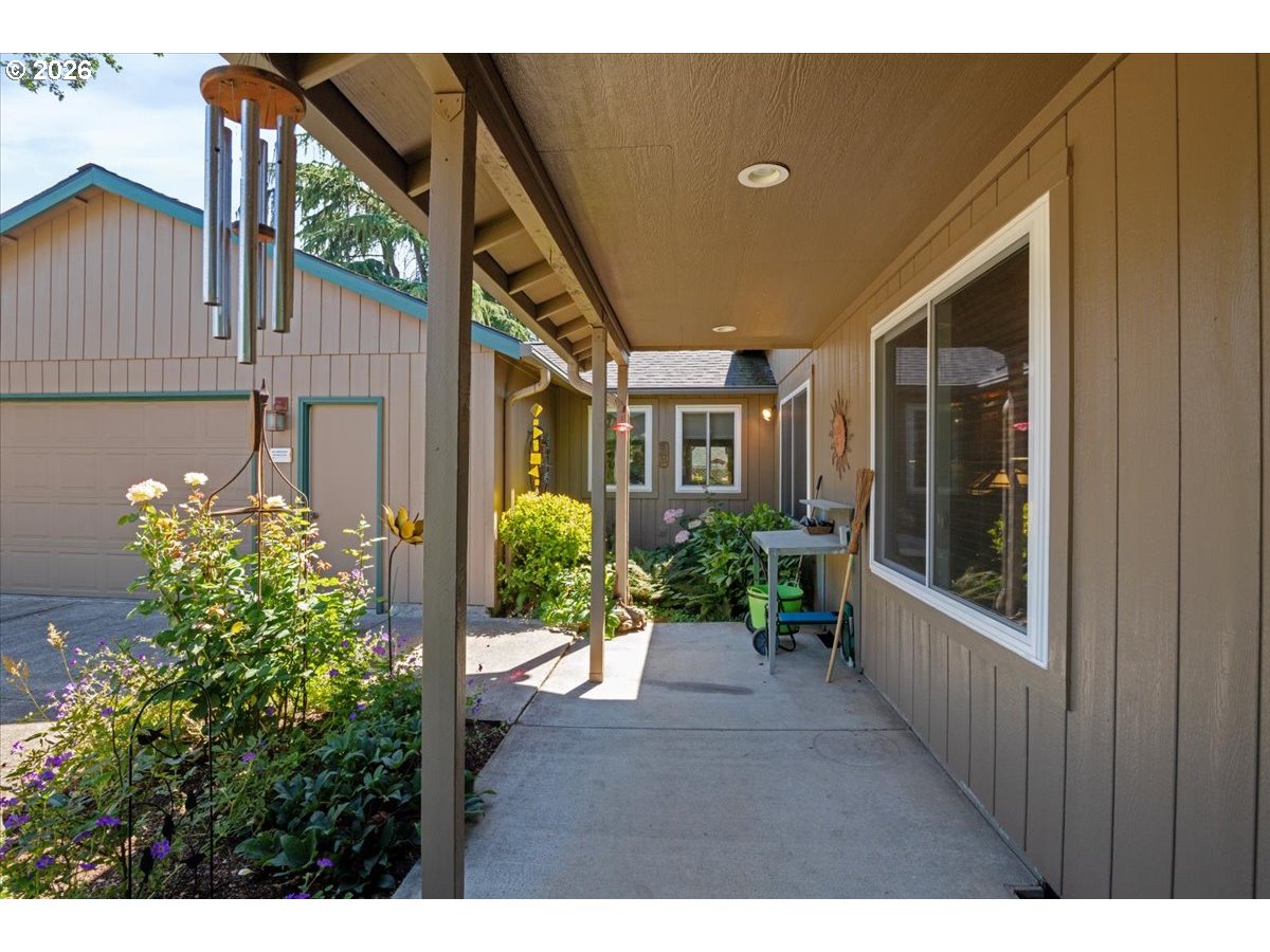 210 South 2nd Street Carlton, OR 97111 - Photo 4 of 48