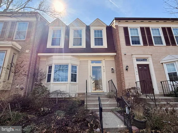 $3,600 | 6166 Wellington Commons Drive, Alexandria, VA 22310