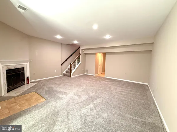 $3,600 | 6166 Wellington Commons Drive, Alexandria, VA 22310